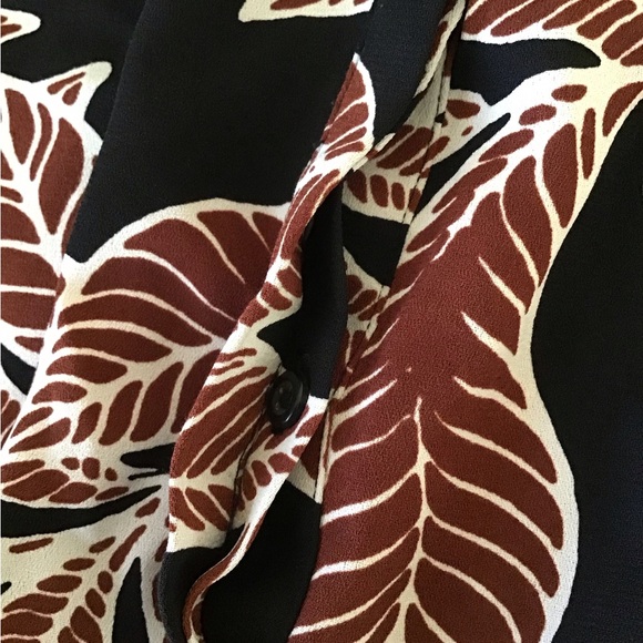 Sleeveless Leaf Print Blouse hi lo 2x - Picture 8 of 10